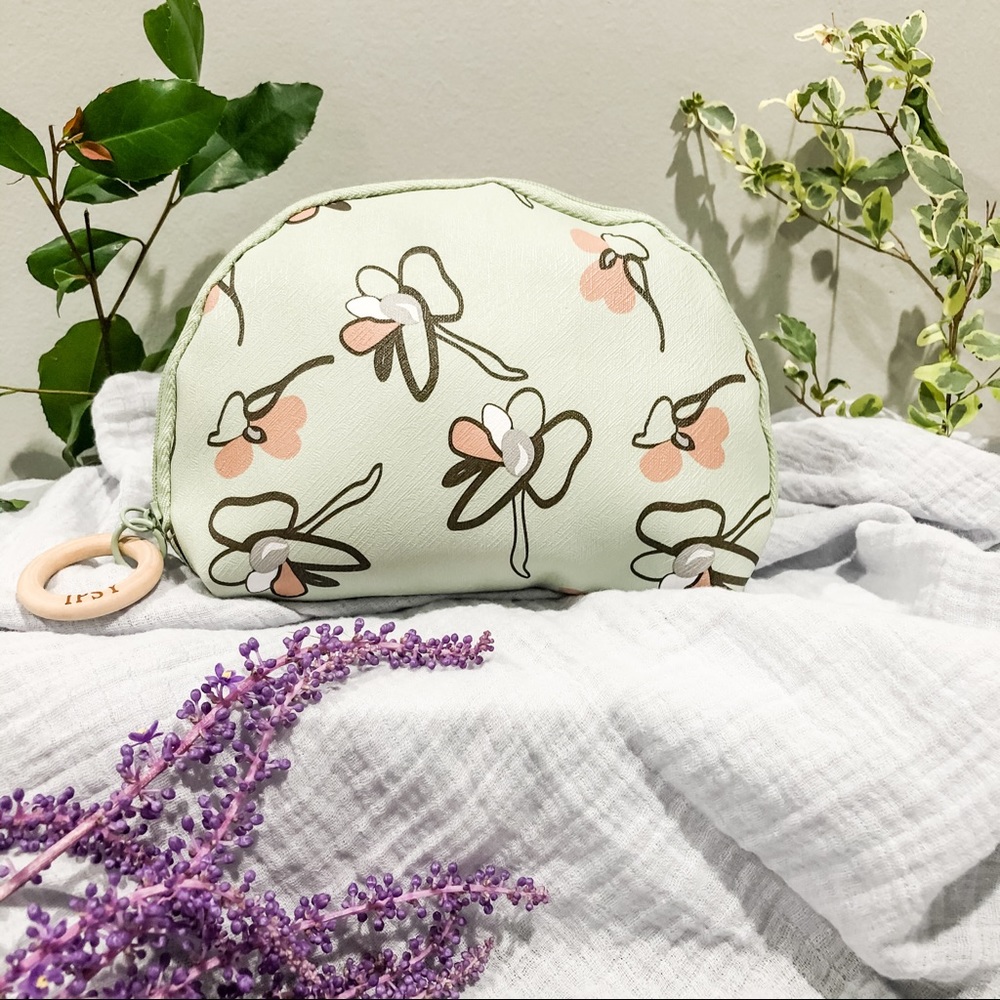 IPSY COSMETIC BAG
